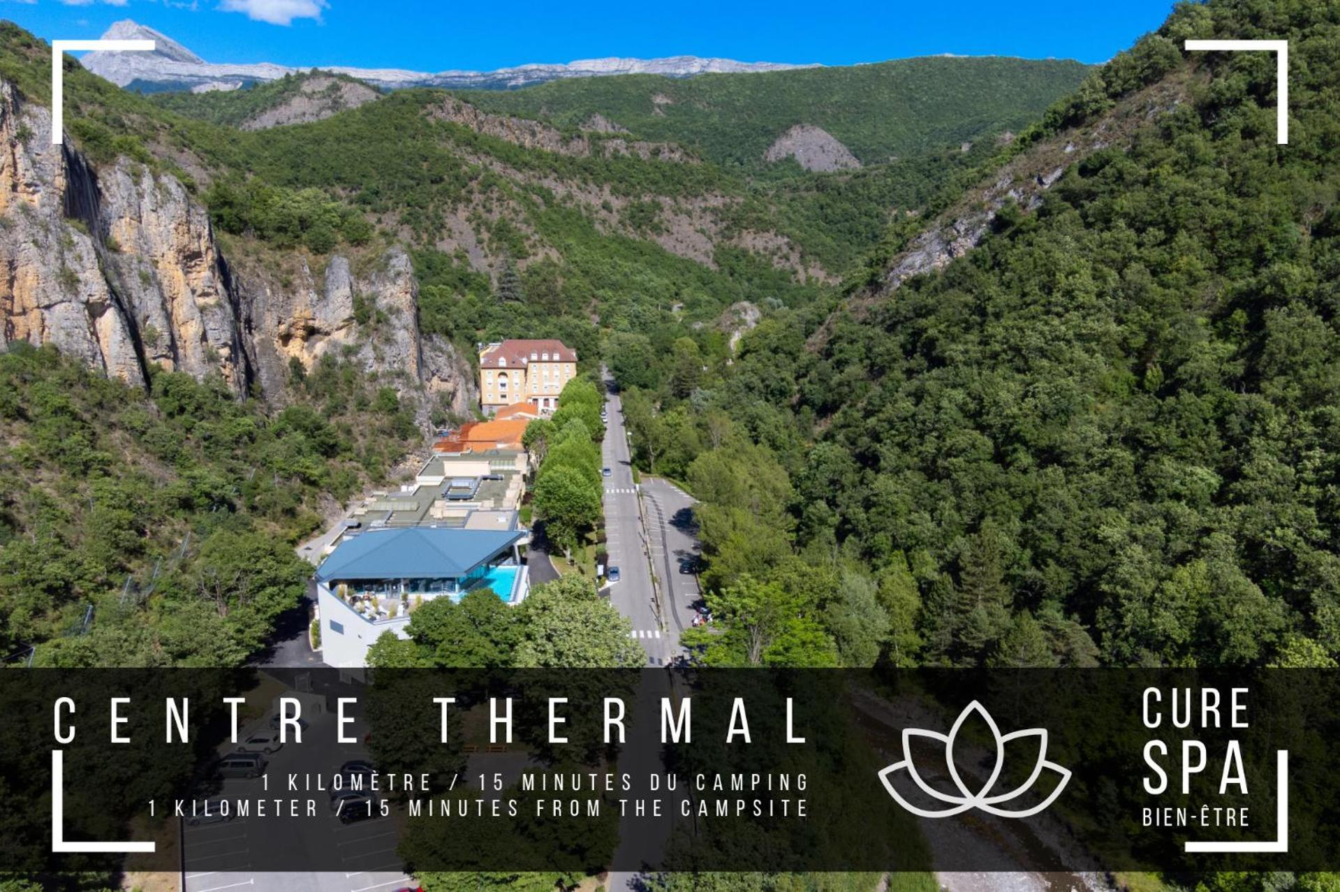 Les Eaux Chaudes Hotel Дин Ле Бен Екстериор снимка